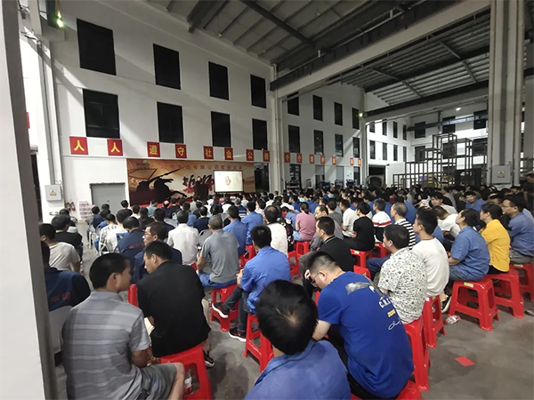 《感恩、自律、成長》的專題培訓(xùn)